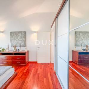 OPATIJA, IČIĆI - penthouse u predivnoj vili iznad Mariott resorta, garaža, 300m od plaže