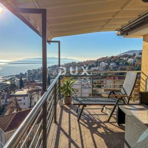 OPATIJA, IČIĆI - penthouse u predivnoj vili iznad Mariott resorta, garaža, 300m od plaže