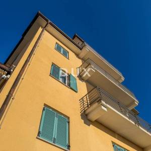 OPATIJA, IČIĆI - penthouse u predivnoj vili iznad Mariott resorta, garaža, 300m od plaže