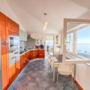 OPATIJA, IČIĆI - penthouse u predivnoj vili iznad Mariott resorta, garaža, 300m od plaže