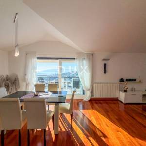 OPATIJA, IČIĆI - penthouse u predivnoj vili iznad Mariott resorta, garaža, 300m od plaže