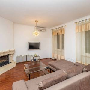 OPATIJA - Komforan dvosobni stan u etaži vile