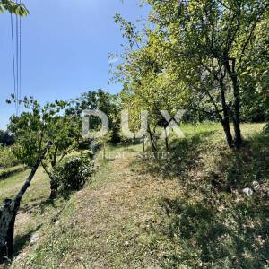 OPATIJA, LOVRAN - novo - 2 prekrasna građevinska zemljišta za obiteljsku kuću ili vilu s bazenom s pogledom na more