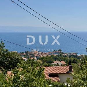 OPATIJA, LOVRAN - novo - 2 prekrasna građevinska zemljišta za obiteljsku kuću ili vilu s bazenom s pogledom na more