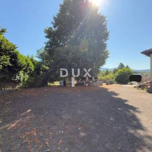 OPATIJA, MATULJI, ŠAPJANE - samostojeća kuća ( poslovna zgrada 780 m2 ) + 3.484 m2 okućnice! PRILIKA!