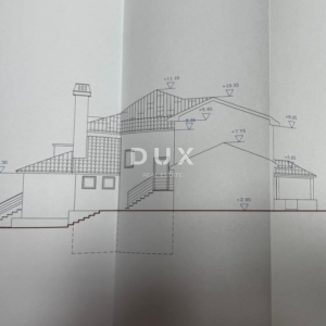 OPATIJA, MATULJI, ŠAPJANE - samostojeća kuća ( poslovna zgrada 780 m2 ) + 3.484 m2 okućnice! PRILIKA!