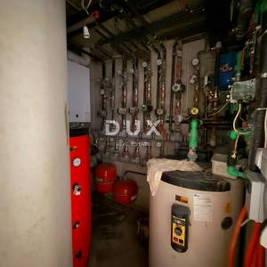 OPATIJA, MATULJI, ŠAPJANE - samostojeća kuća ( poslovna zgrada 780 m2 ) + 3.484 m2 okućnice! PRILIKA!