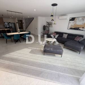 OPATIJA, POBRI - Villa u nizu, pogled, bazen!