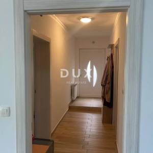 OPATIJA, VEPRINAC - stan 2S+DB, 82 m2 u prizemlju s bazenom i pogledom na more + okućnica! PRILIKA!