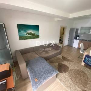 OPATIJA, VEPRINAC - stan 2S+DB, 82 m2 u prizemlju s bazenom i pogledom na more + okućnica! PRILIKA!