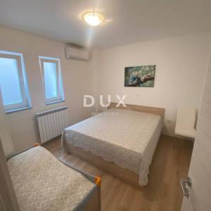 OPATIJA, VEPRINAC - stan 2S+DB, 82 m2 u prizemlju s bazenom i pogledom na more + okućnica! PRILIKA!