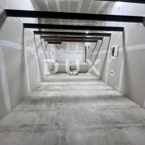 OPATIJA, VOLOSKO- 2 apartmana 85,6m2 (poslovni prostor + apartman/ poslovni prostor) 50m od mora