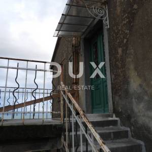 OPATIJA, VOLOSKO - stan 162 m2 s pogledom na more + pripadajuća okućnica 300m2