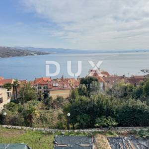 OPATIJA, VOLOSKO - stan 162 m2 s pogledom na more + pripadajuća okućnica 300m2