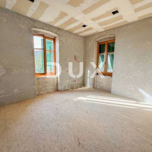 OPATIJA, VOLOSKO - stan 81 m2 s prekrasnim pogledom na more