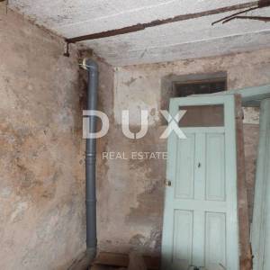 OPATIJA, VOLOSKO - stan 81m2 s pogledom na more + pripadajuća okućnica 150 m2