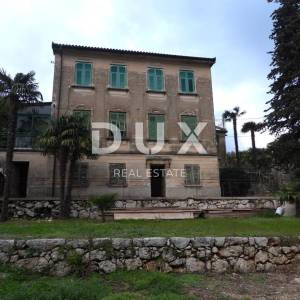 OPATIJA, VOLOSKO - stan 81m2 s pogledom na more + pripadajuća okućnica 150 m2