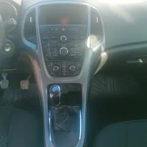 Opel astra sport tourer-karavan