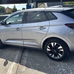 Opel Grandland 1.5 D 130 Elegance Business BVA8 MY23