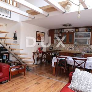 OTOK CRES, GRAD CRES, stara jezgra kuća, restaurant, dvoetažni stan, apartmani