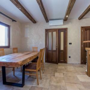 OTOK KRK – Autentična kamena vila s bazenom na mirnoj lokaciji