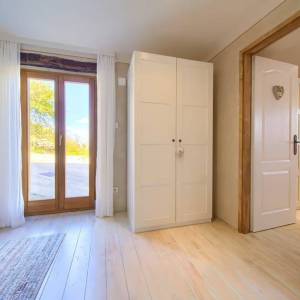 OTOK KRK, DOBRINJ - Autohtona kuća s jacuzzijem