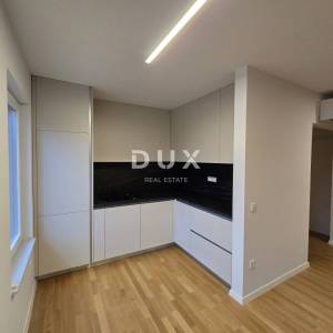 OTOK KRK, DOBRINJ - Villa s bazenom u mirnom mjestu