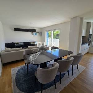 OTOK KRK, DOBRINJ - Villa s bazenom u mirnom mjestu