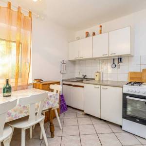 OTOK KRK - Dvojna kuća s dva apartmana