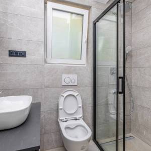 OTOK KRK, GARICA - Luksuzna vila s bazenom na mirnoj lokaciji.