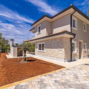 OTOK KRK, GARICA - Luksuzna vila s bazenom na mirnoj lokaciji.