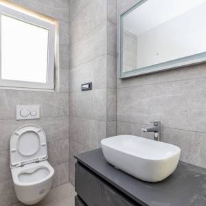 OTOK KRK, GARICA - Luksuzna vila s bazenom na mirnoj lokaciji.