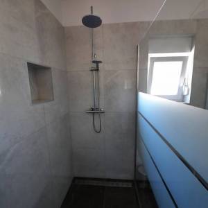 OTOK KRK, GARICA - Prizemnica s bazenom