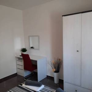 OTOK KRK, GARICA - Prizemnica s bazenom