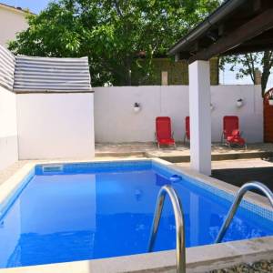 OTOK KRK, GOSTINJAC - Samostojeća kuća s bazenom