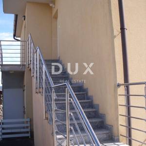 OTOK KRK, GRAD KRK - Apartman 2S+DB sa okućnicom 53 m2