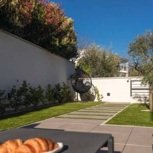 OTOK KRK, GRAD KRK – Dvoetažni apartman s okućnicom i bazenom