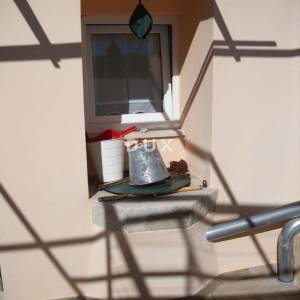 OTOK KRK, GRAD KRK (ŠIRA OKOLICA) - Prizemnica sa okućnicom