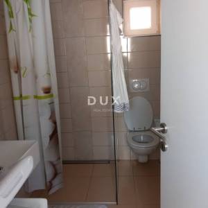 OTOK KRK, GRAD KRK (ŠIRA OKOLICA) - Prizemnica sa okućnicom