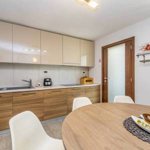 OTOK KRK - Kamena dvojna kuća s jacuzzijem