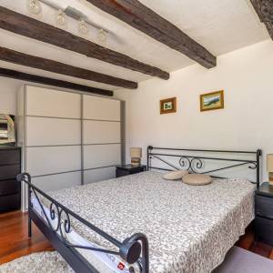 OTOK KRK - Kamena dvojna kuća s jacuzzijem