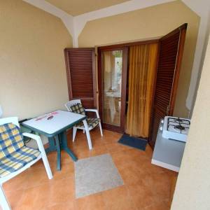 OTOK KRK, KORNIĆ - Trosobni apartman s dvije terase