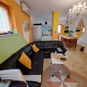 OTOK KRK, KORNIĆ - Trosobni apartman s dvije terase