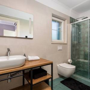 OTOK KRK, KRAS - Autentična kamena vila s bazenom i boćalištem u srcu otoka Krka