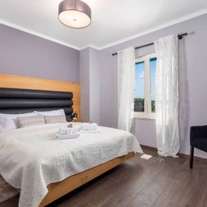 OTOK KRK, KRAS - Autentična kamena vila s bazenom i boćalištem u srcu otoka Krka