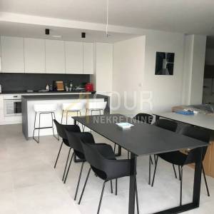 Otok Krk, Krk, novogradnja, vila s bazenom