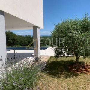 Otok Krk, Krk, novogradnja, vila s bazenom