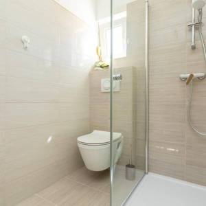 OTOK KRK - Kuća s bazenom 100 metara od mora!