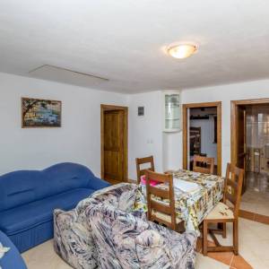 OTOK KRK - Kuća s bazenom