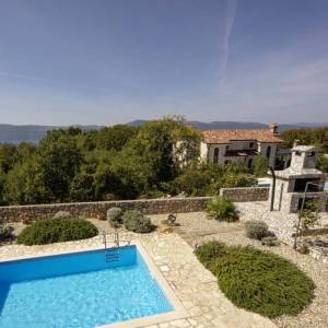 OTOK KRK, LINARDIĆI - Kuća s bazenom i pogledom na more